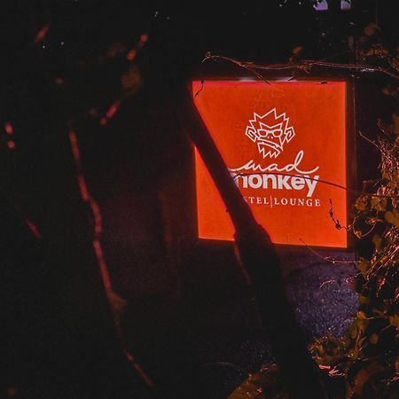 Mad Monkey Hostel And Lounge เอลลา ภายนอก รูปภาพ
