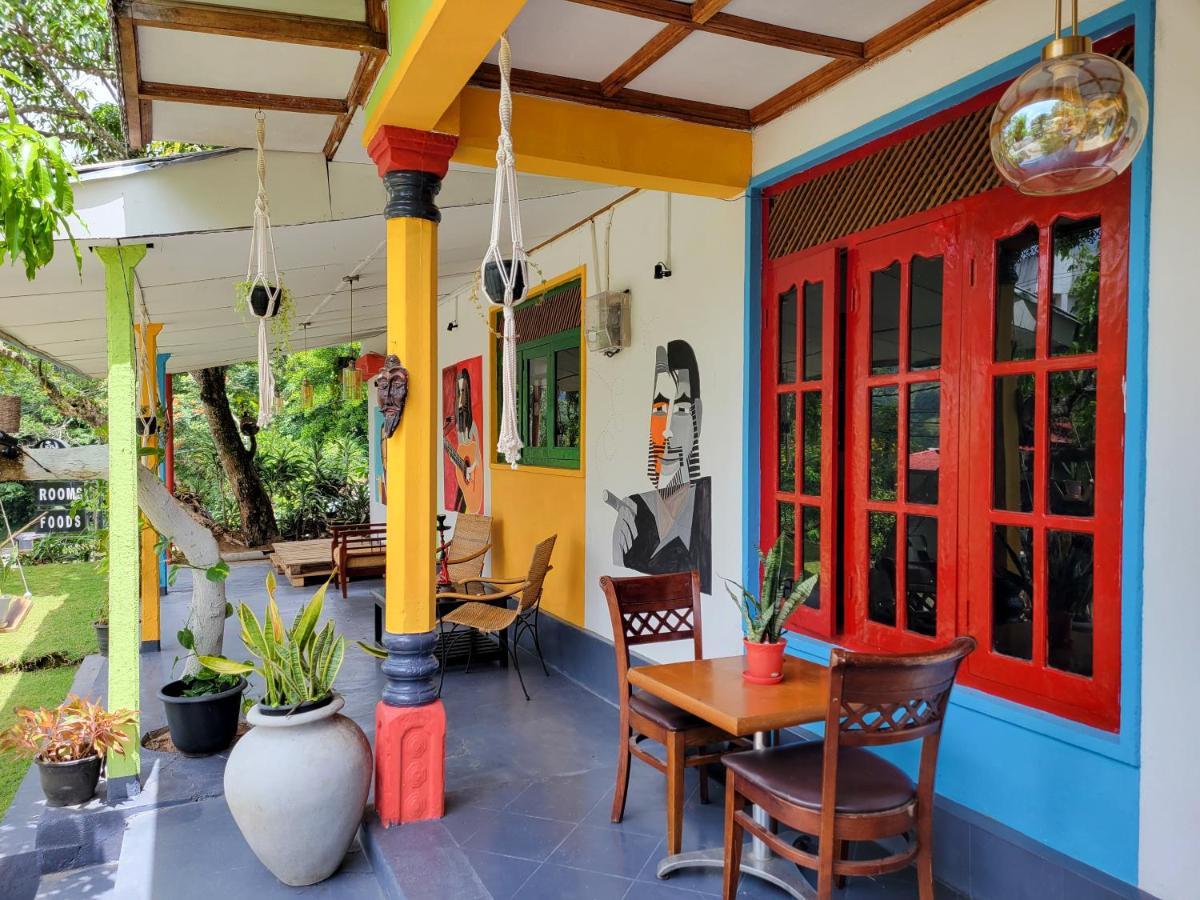 Mad Monkey Hostel And Lounge เอลลา ภายนอก รูปภาพ