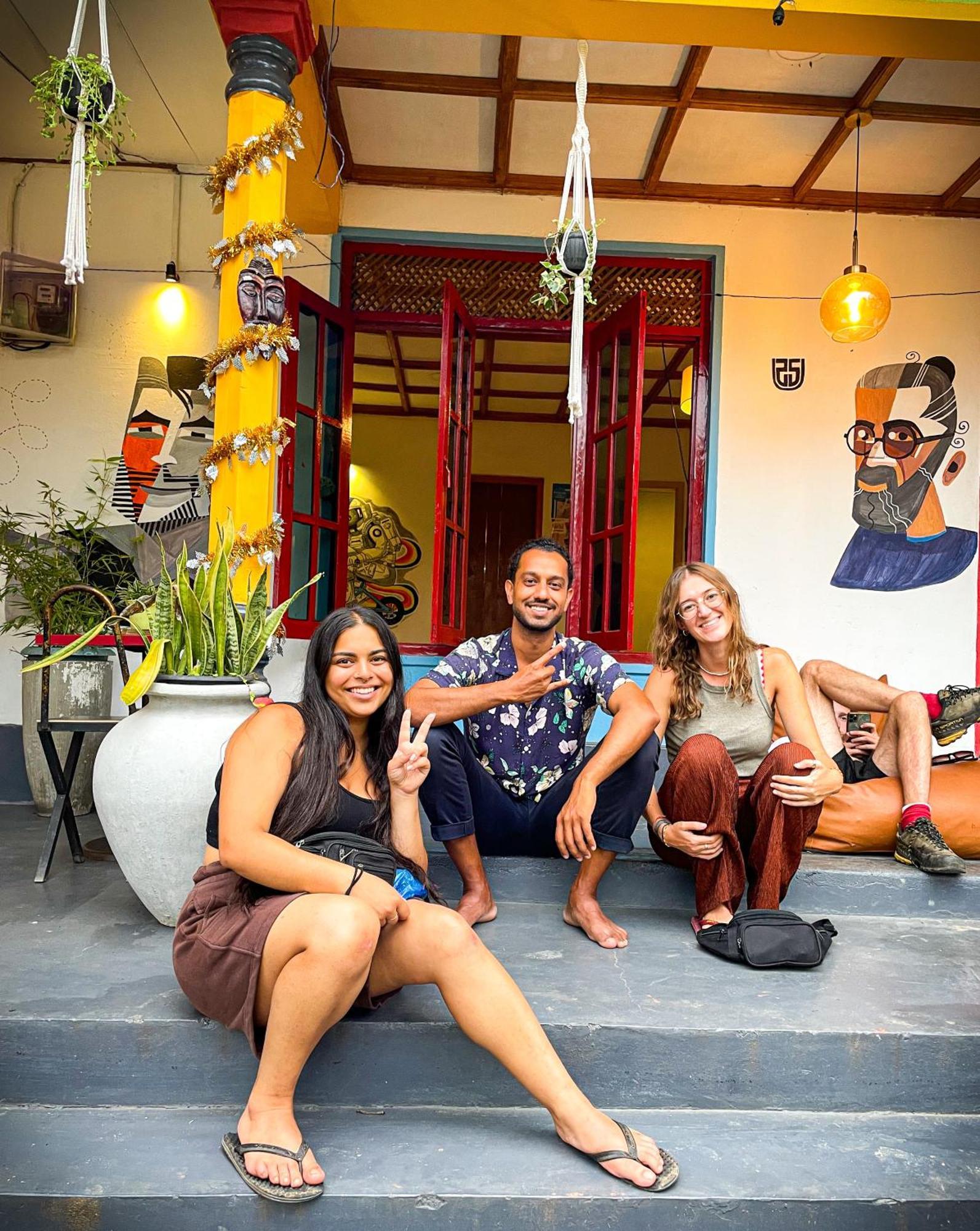 Mad Monkey Hostel And Lounge เอลลา ภายนอก รูปภาพ