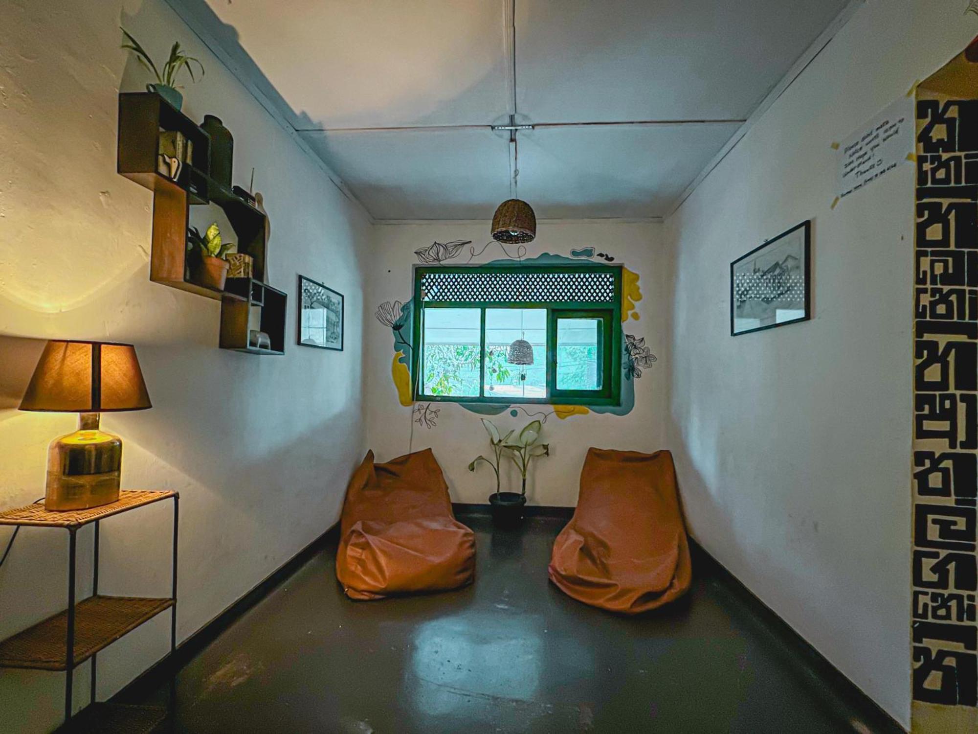 Mad Monkey Hostel And Lounge เอลลา ภายนอก รูปภาพ