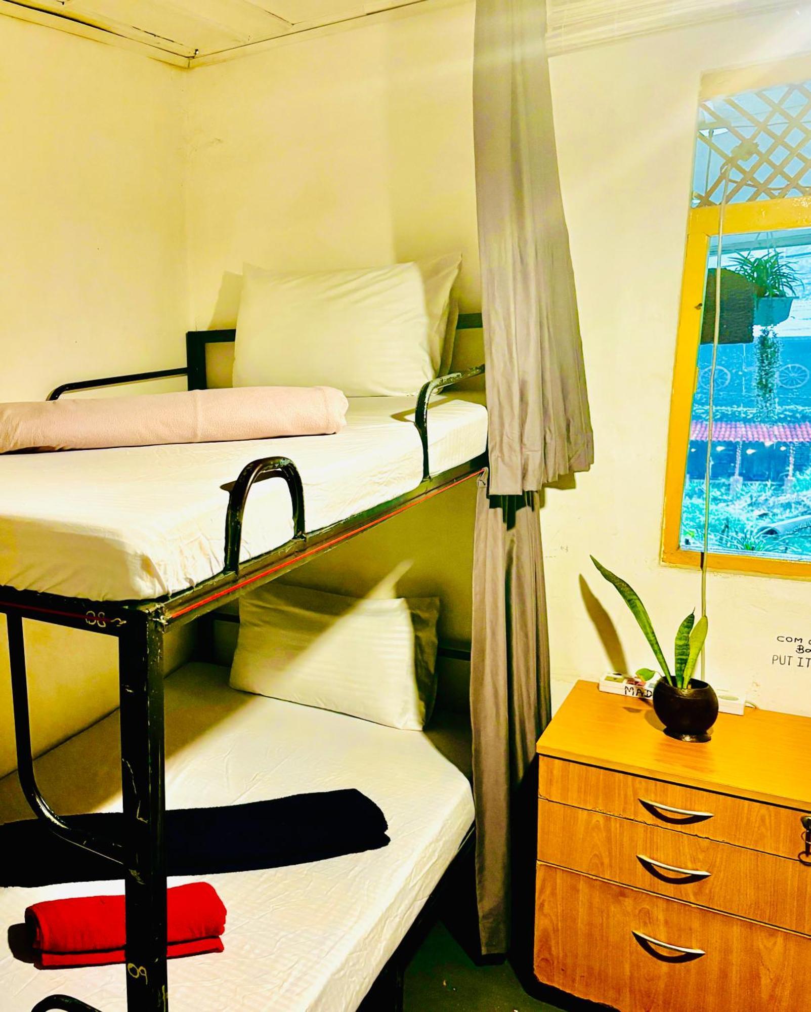 Mad Monkey Hostel And Lounge เอลลา ภายนอก รูปภาพ